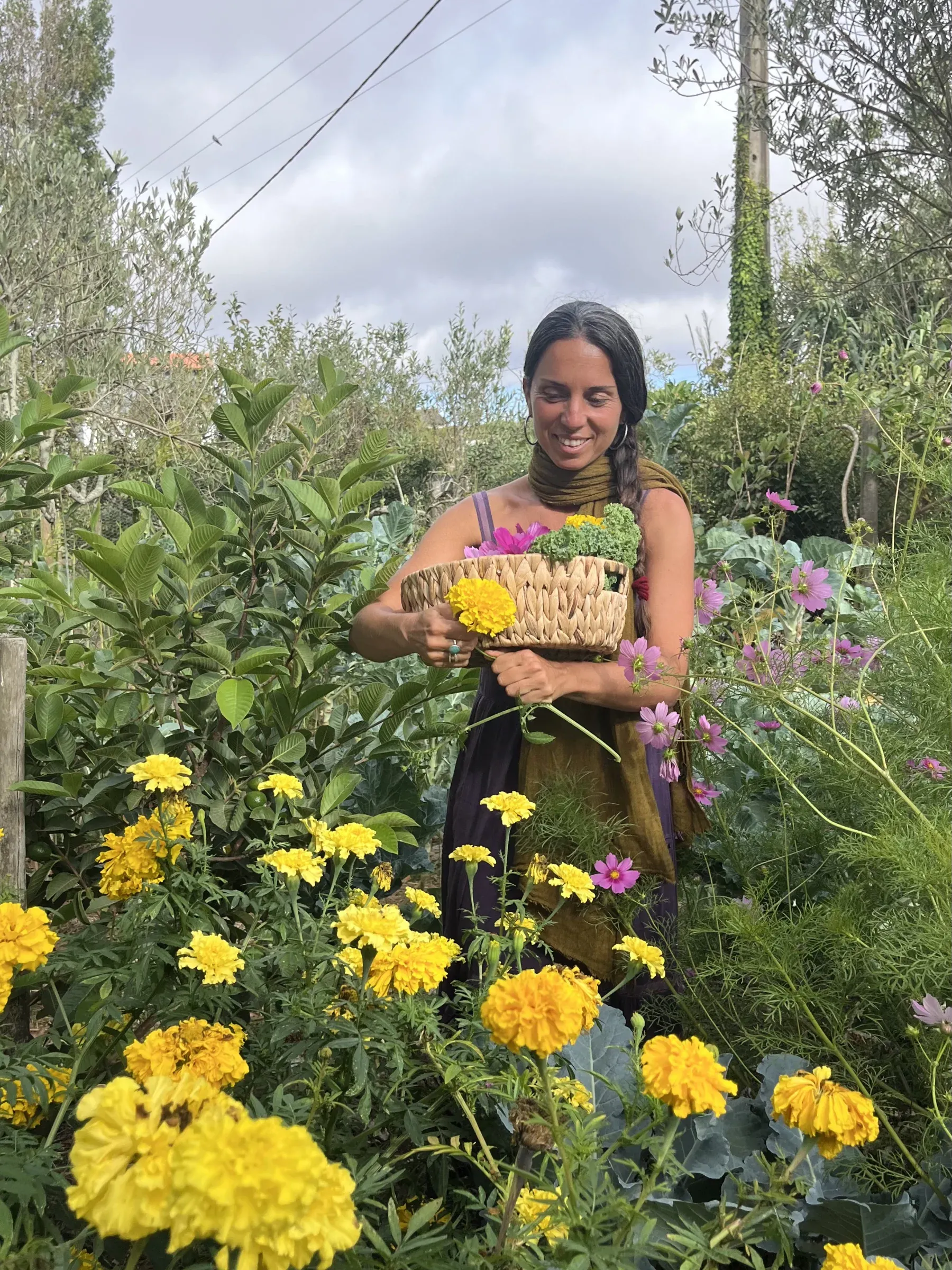 Meli with flowers 2