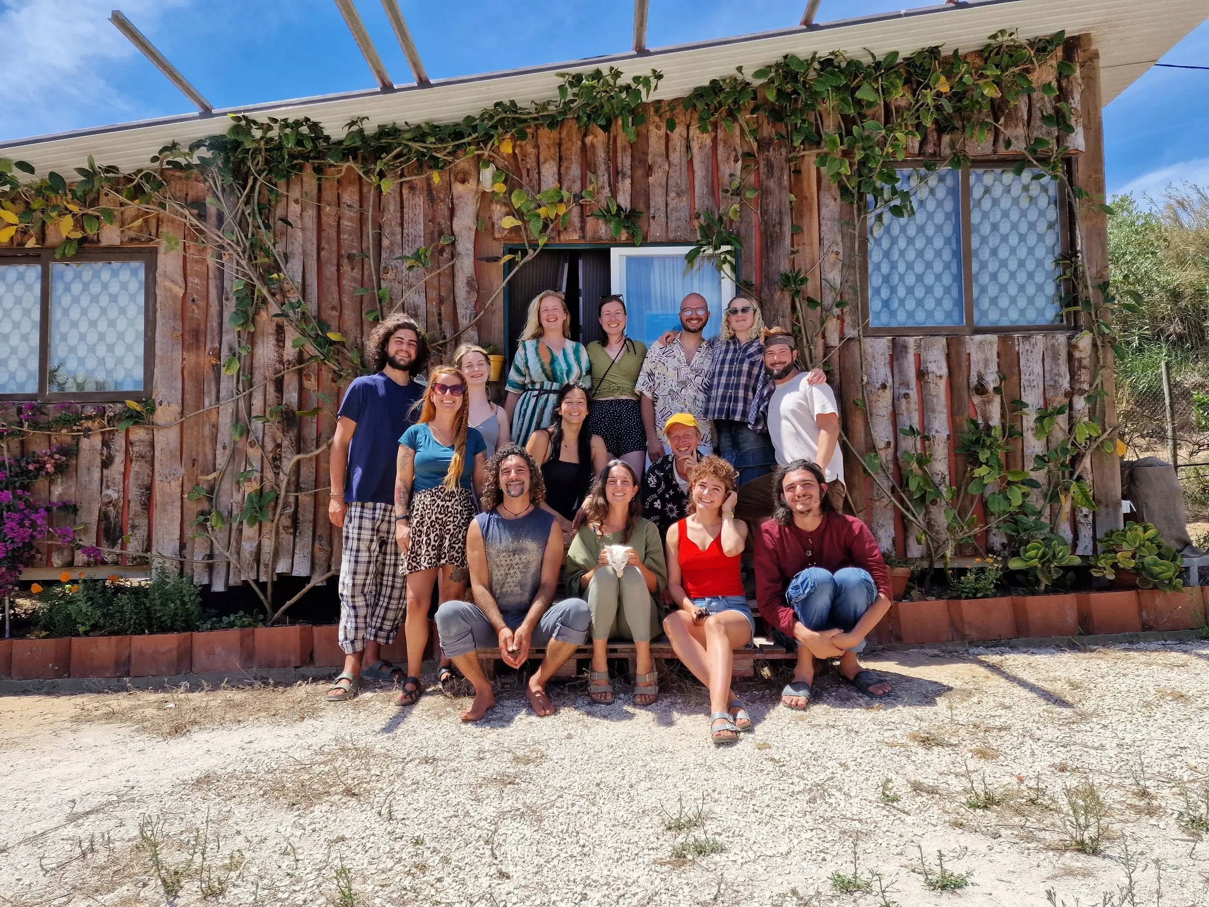Retreat guests and the Zee Barn team in front of the barn